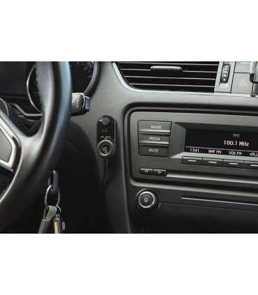 Auto FM siųstuvas su Bluetooth imtuvu USB laidu ,laisvu rankų iranga FM imtuvas